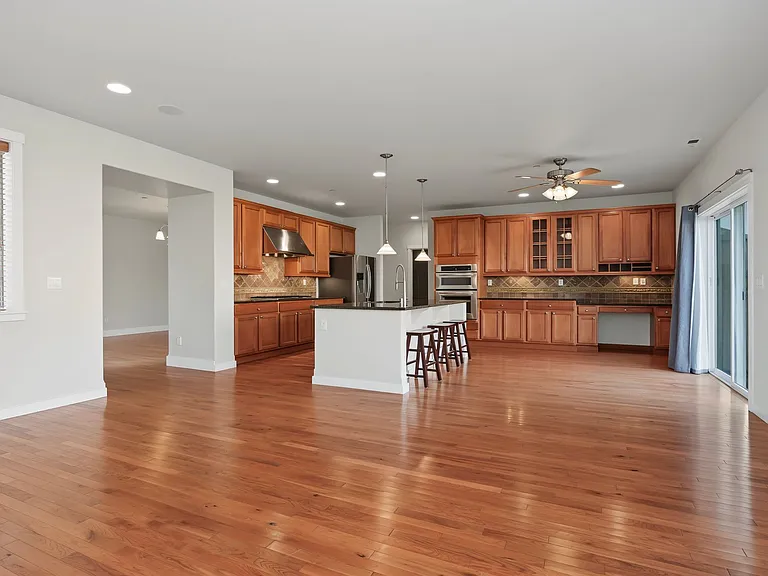 1874 Miller Dr — Photo 10