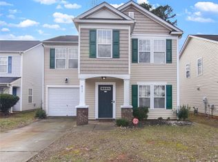 611 Tribune Dr, Charlotte, NC 28214
