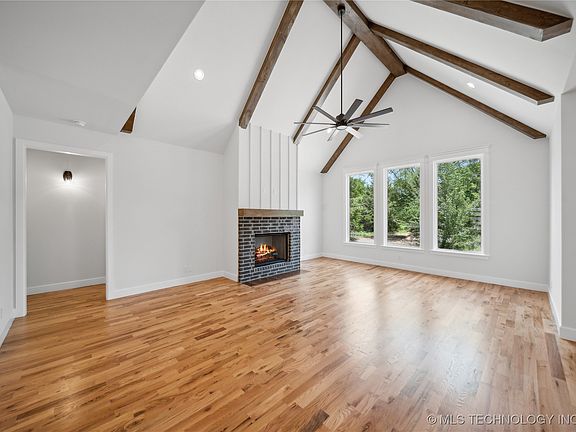 3rd image of 21481 S 4190th Rd