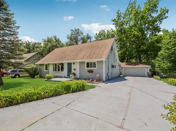 7404 SW 17th St, Des Moines, IA 50315