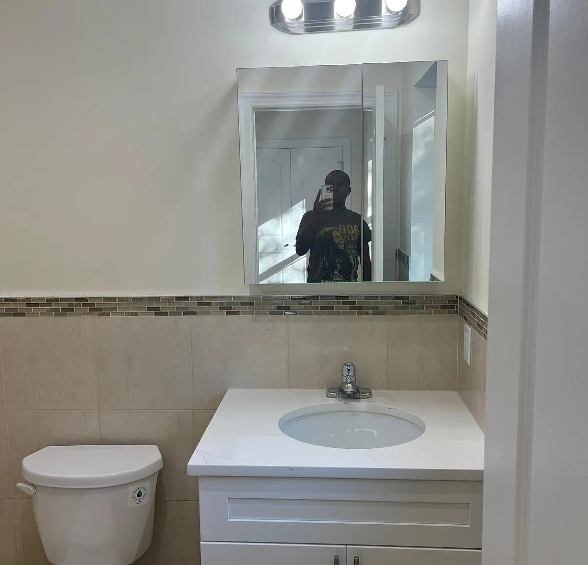 3 bed, $2,900 — Photo 2