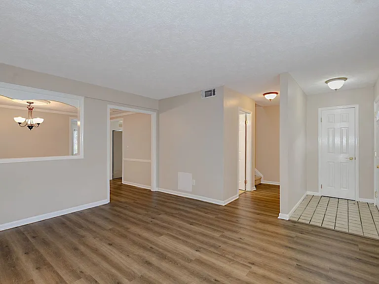 6101 River Rd #2 — Photo 13