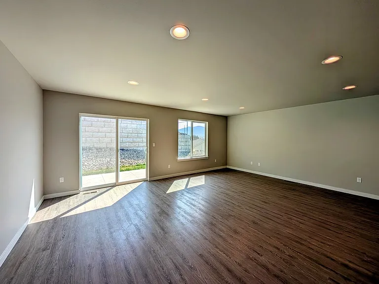 2219 SE Marlette Rd — Photo 4