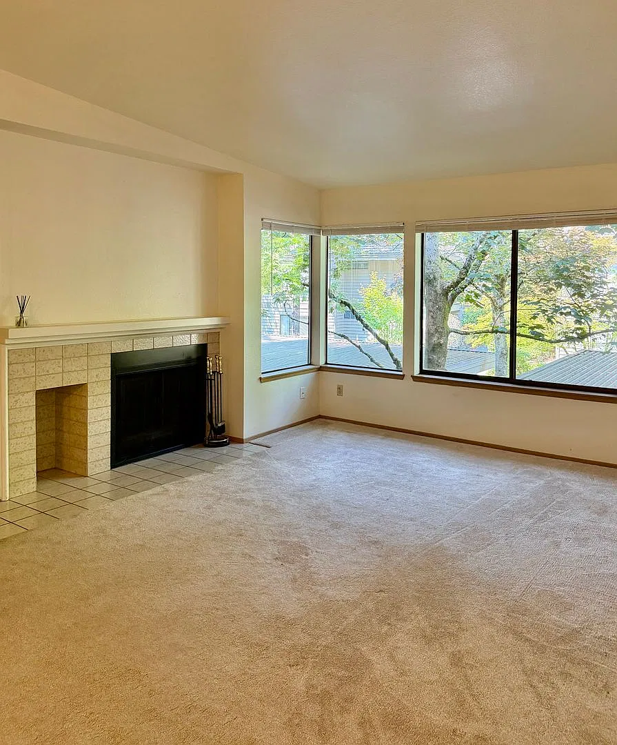 2 Bed / 2 Bath Downtown Bellevue condo $2,495/month — Photo 2