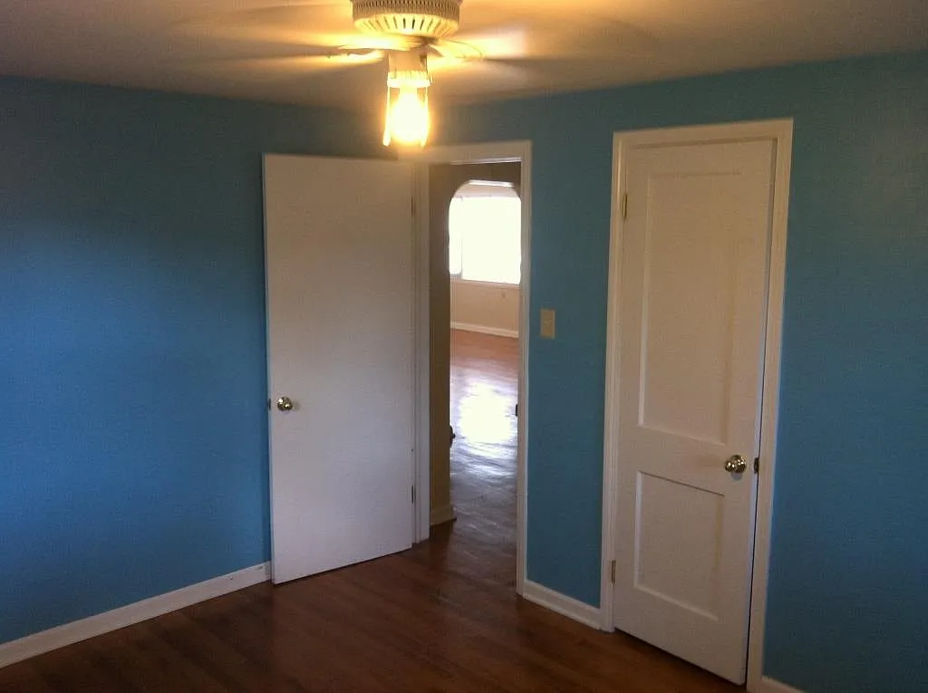3 bed, 1070 sqft, $1,300 — Photo 4