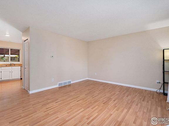 4th image of 4400 Warbler Dr