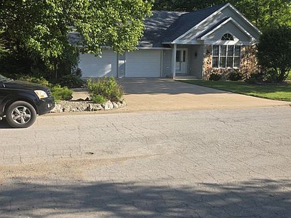1024 Sassafrass Dr
