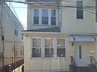 9014 76th St, Woodhaven, NY 11421