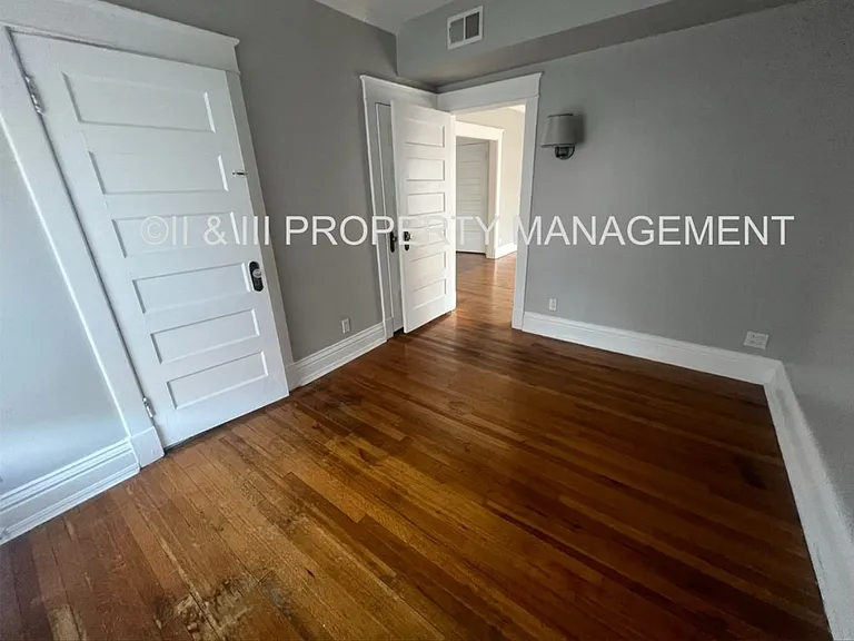 221 W 37th St #1W — Photo 12