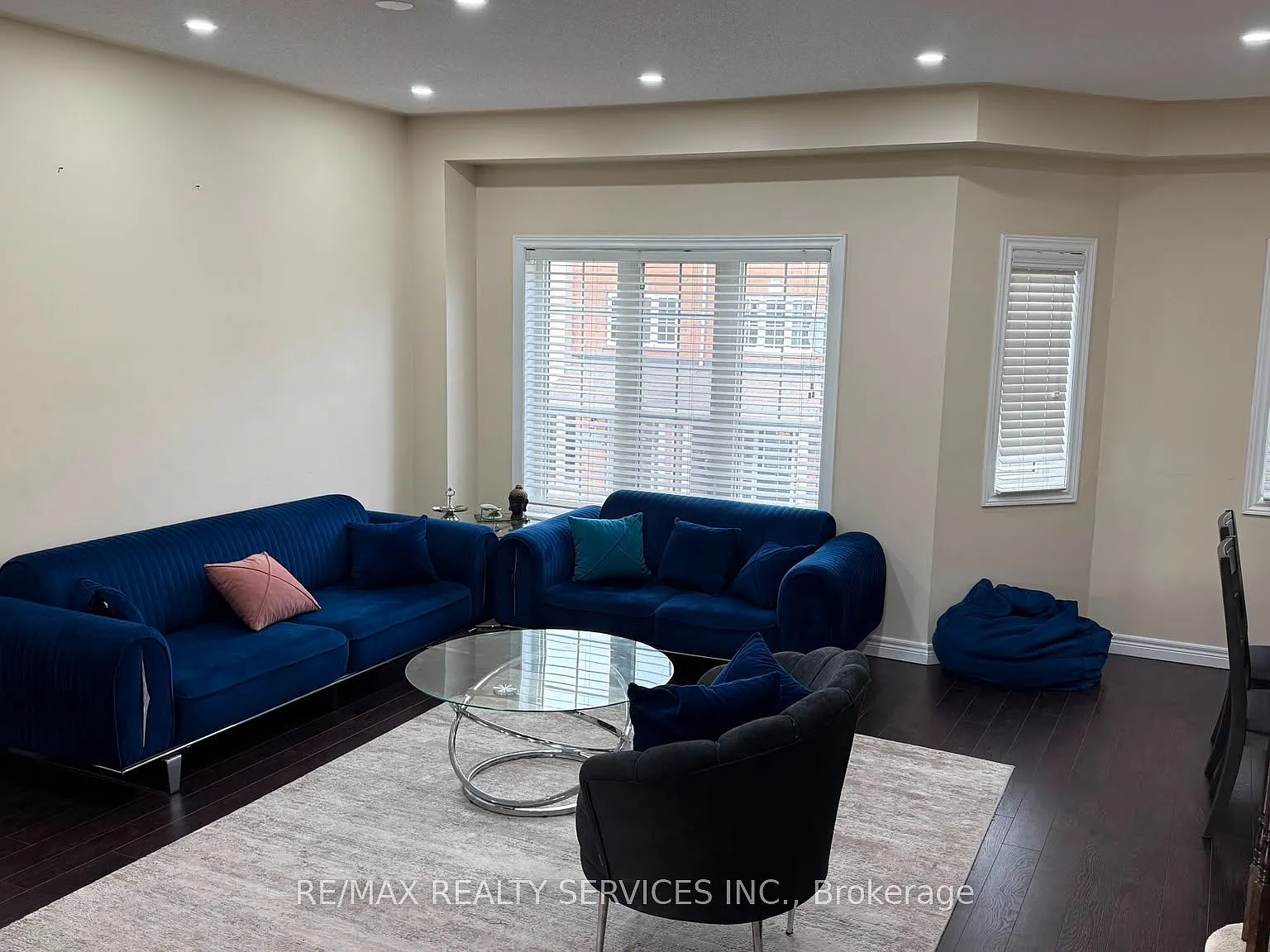 4 bed, $2,900 — Photo 3