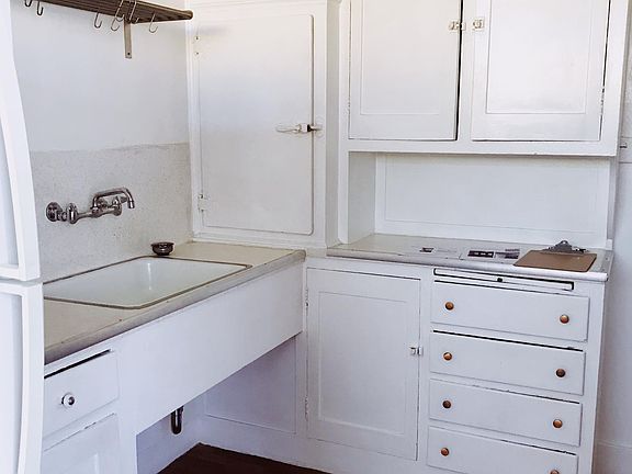 5th image of 820 26th Ave APT 4