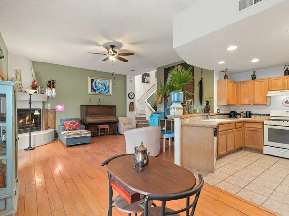 4113 Monte Azul Loop, Santa Fe, NM 87507