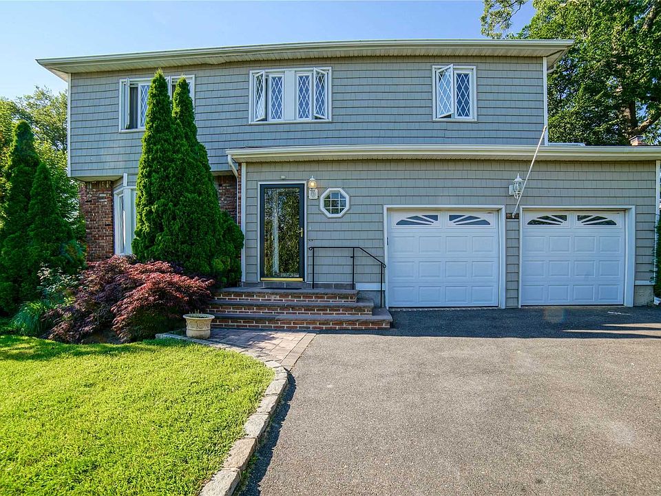 1st image of 12 Dartmouth Dr