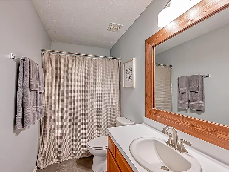 22210 Bellow Glen Dr — Photo 13