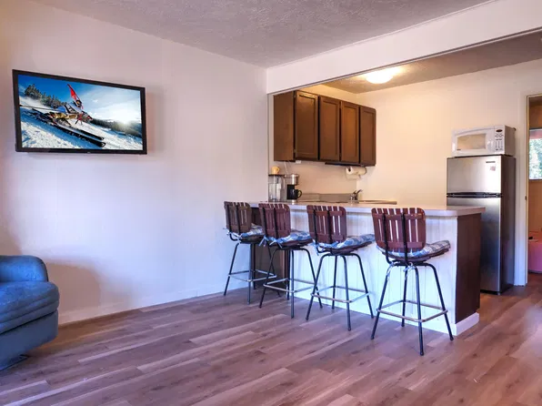 651 S Snowflake Ln #307, Brian Head, UT 84719