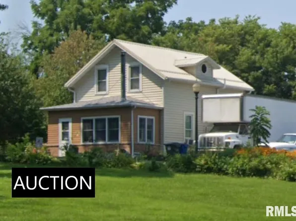 1102 Halstead St, Muscatine, IA 52761