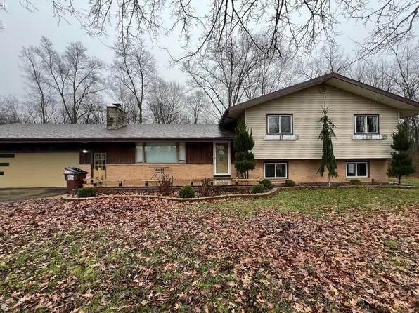 2745 N State Route 300, Gibsonburg, OH 43431