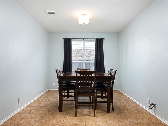 3rd image of 2904 San Sebastian St #24