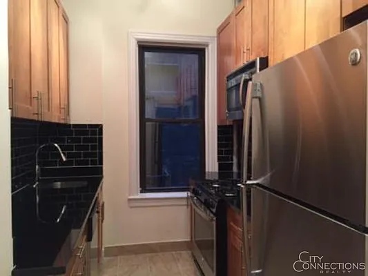 Rented by City Connections Realty | media 6