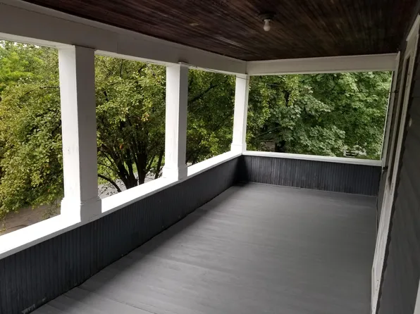 114 Cutler St, Bennington, VT 05201