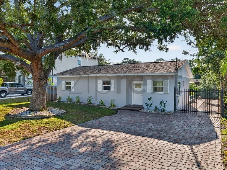 7425 Seagull Way — Photo 1