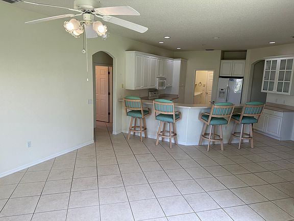 5th image of 8635 46th Avenue Cir W