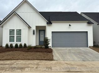 1520 Bowstring Dr, Baton Rouge, LA 70820