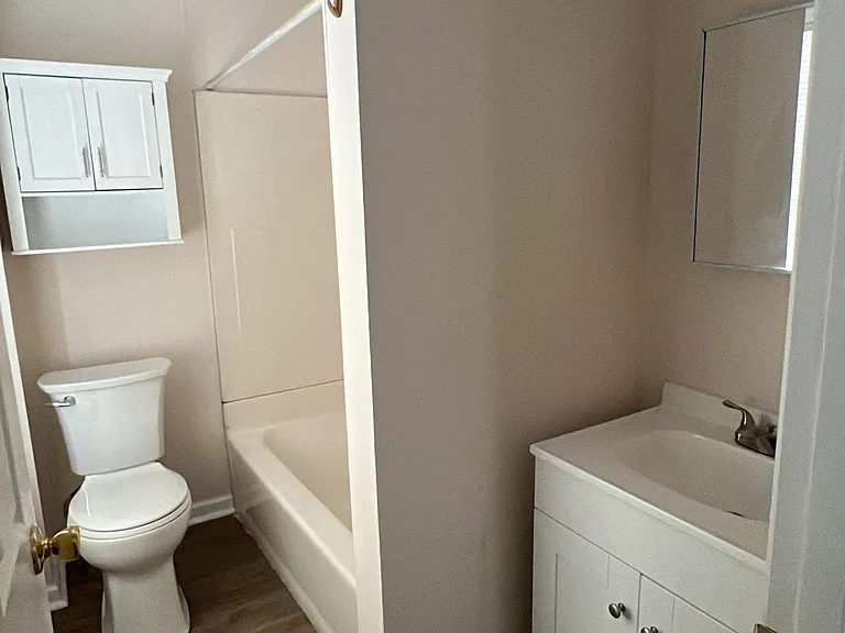 505 Washington St #2 — Photo 6