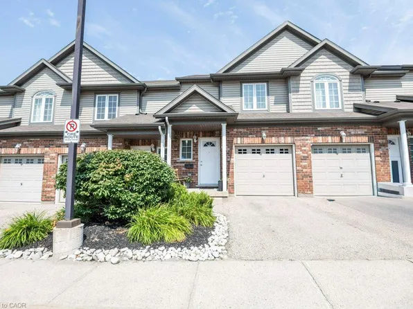 975 Strasburg Rd #3, Kitchener, ON N2E 0A8