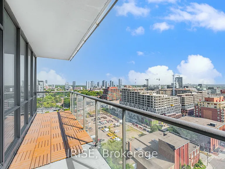 33 Mill St #1702 — Photo 23