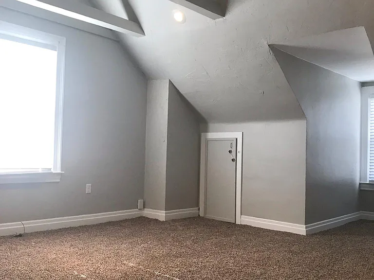717 Boggs Ave — Photo 5