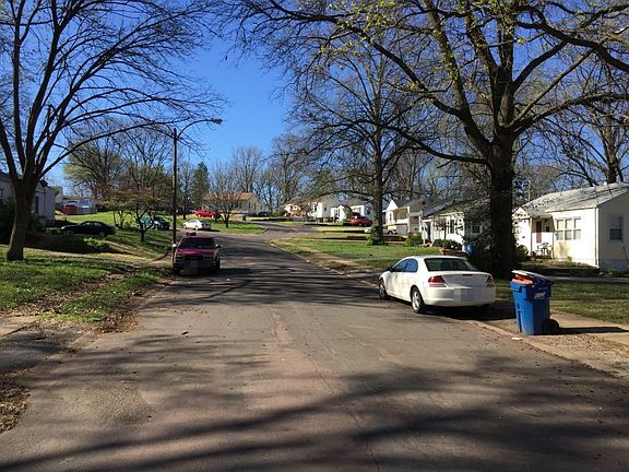 5th image of 9769 Lilly Jean Dr