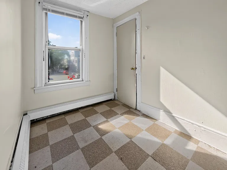 492 W Side Ave #2L — Photo 22
