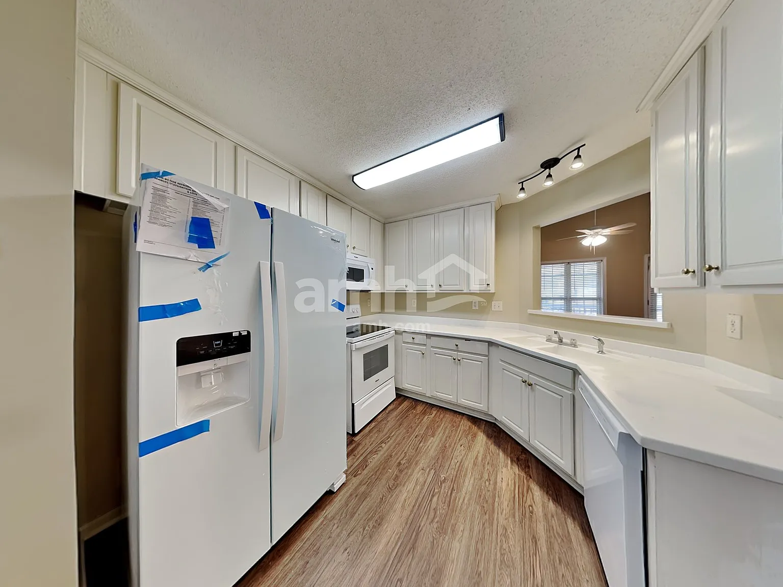 5 bed, 3.0 bath, 2243 sqft, $2,495 — Photo 3