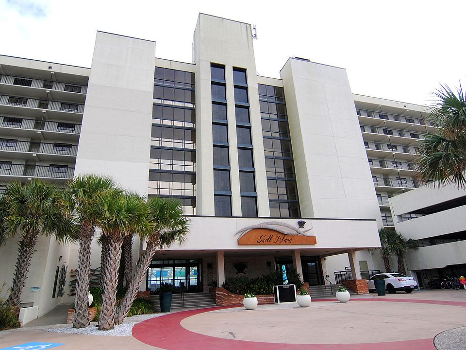 1st image of 2700 N Lumina Avenue #113