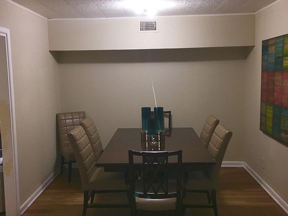 4th image of 315 Milford Dr