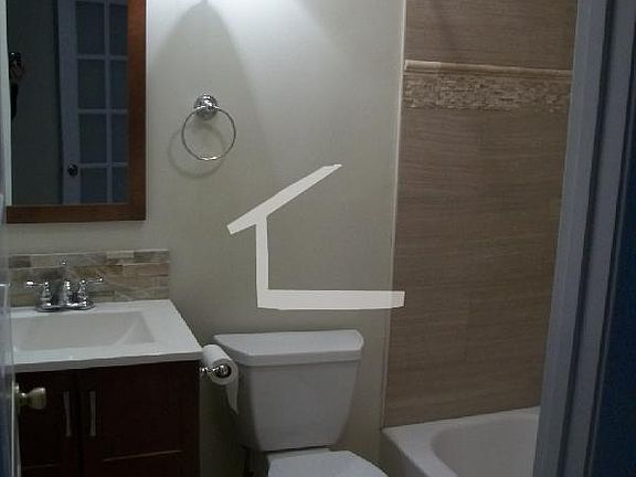 4th image of 11 Babcock St #31
