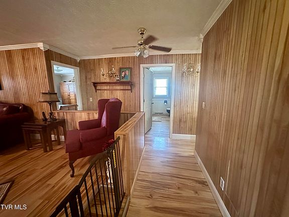 3rd image of 118 Brightridge Ct