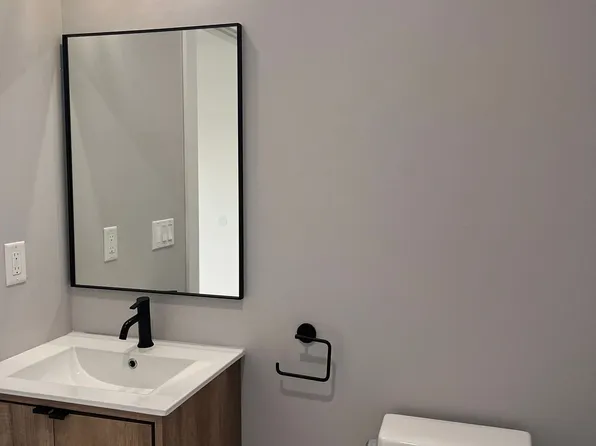 276 Duncan Avenue image 14 of 15