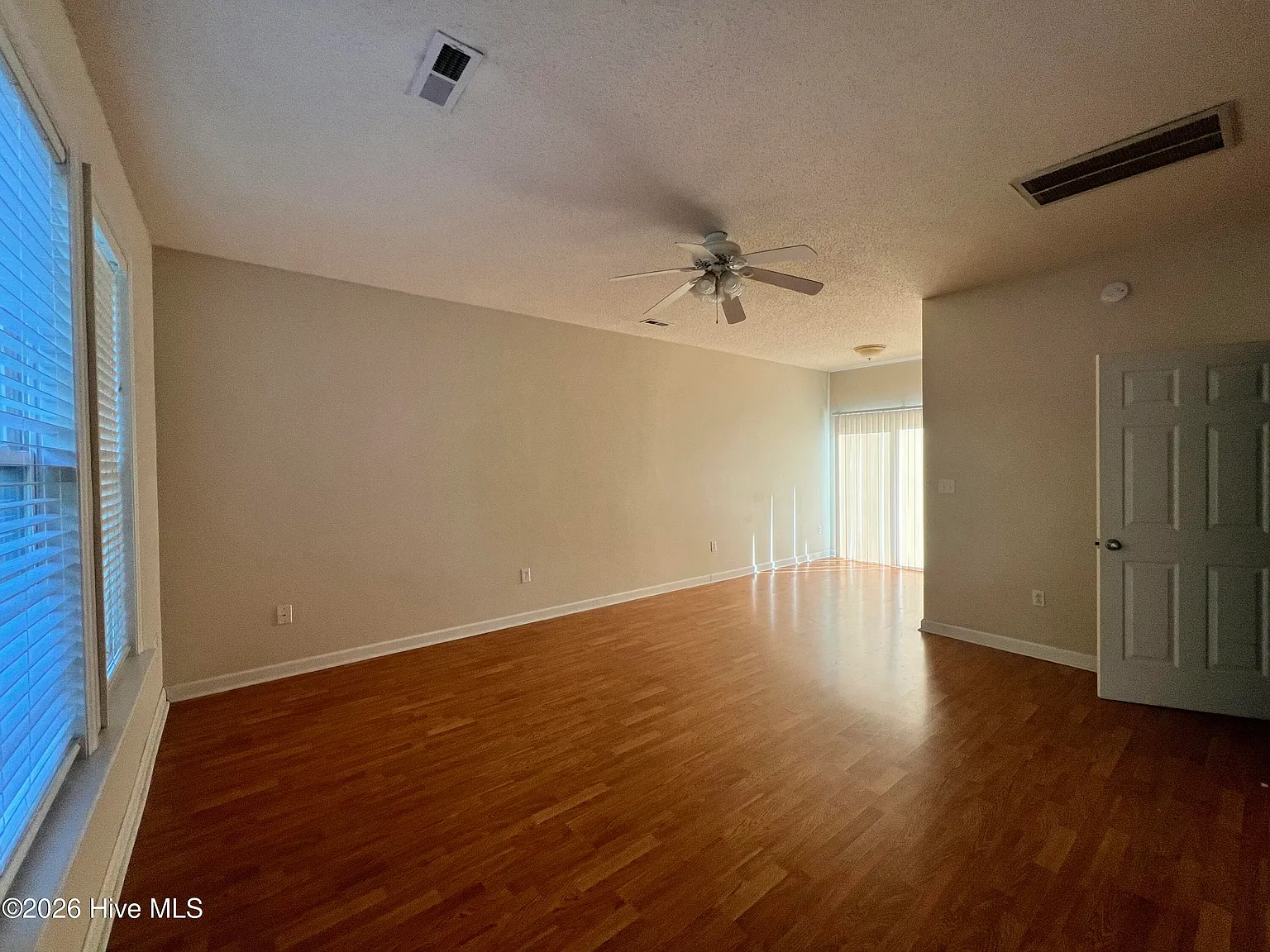 2 bed, 2.5 bath, $1,295 — Photo 3