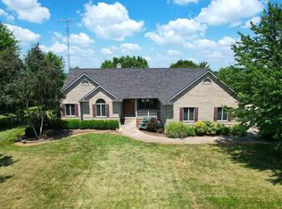 1800 Arcadia Rd, Jacksonville, IL 62650