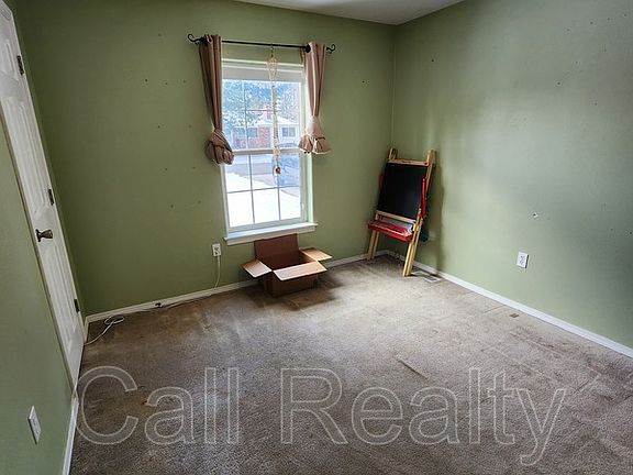 5th image of 704 N Jefferson St