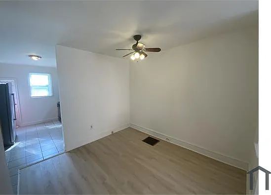 1547 S Myrtlewood St — Photo 8