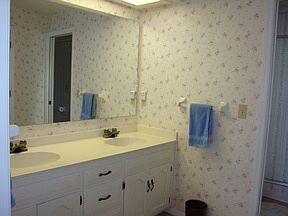 5th image of 5245 Royal Oak Dr