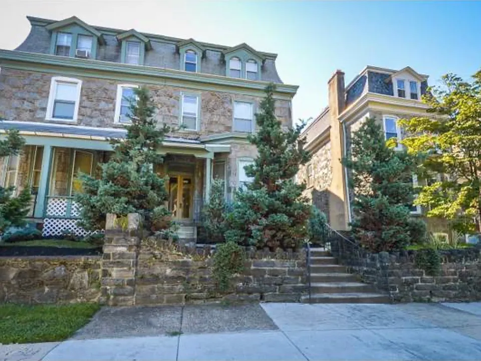 424 W Chelten Ave #3