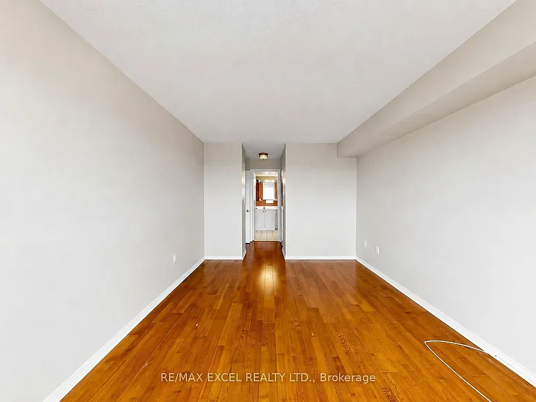 28 Pemberton Ave #706 — Photo 19