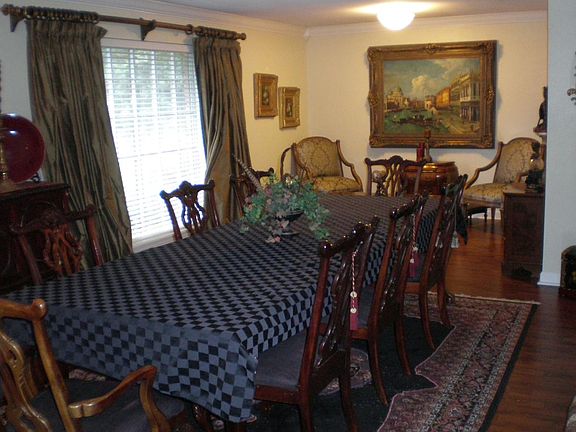 4th image of 1201 Wedgewood Dr