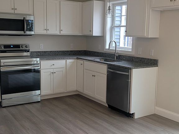 7C The Crossings at Village Center Drive, Barrington, NH 03825 | Zillow