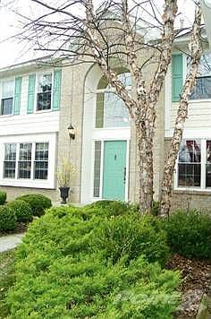 3rd image of 47177 Glastonbury Dr