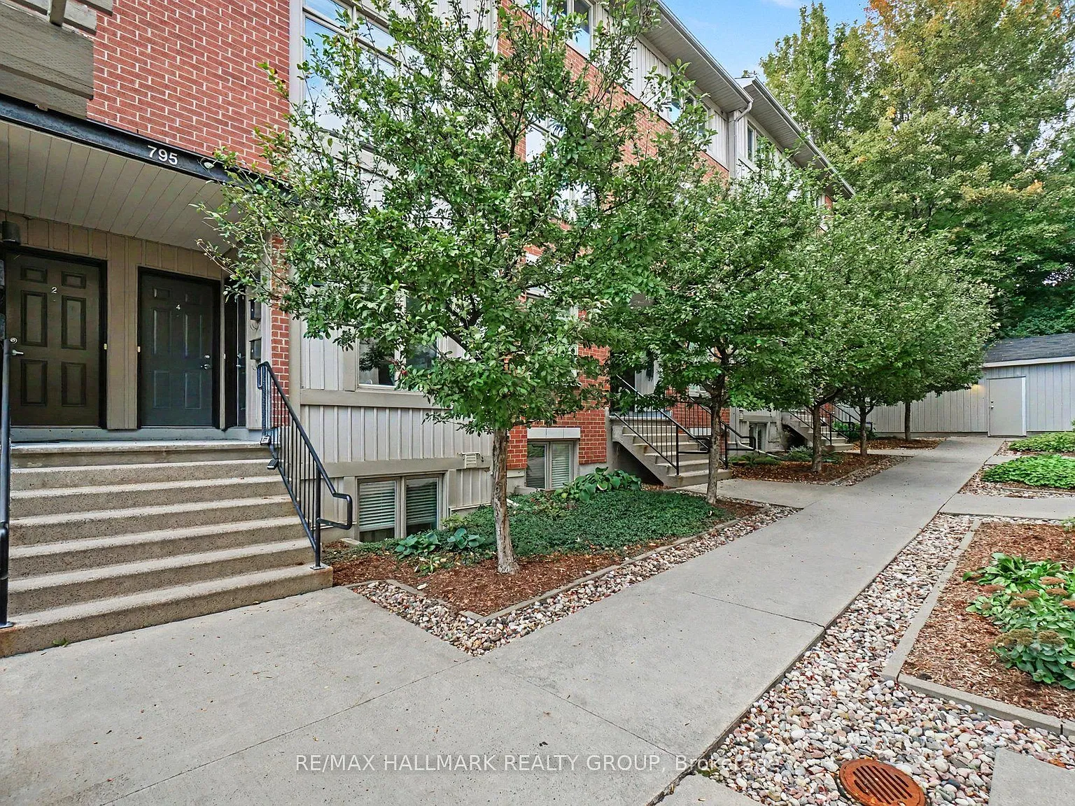 2 bed, $2,395 — Photo 2
